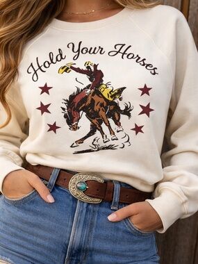 Retrobrand Hold Your Horses Western Rodeo Bronco Graphic Sweatshirt Cream USA M